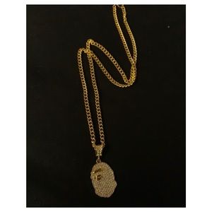 2019 BAPE rhinestone necklace